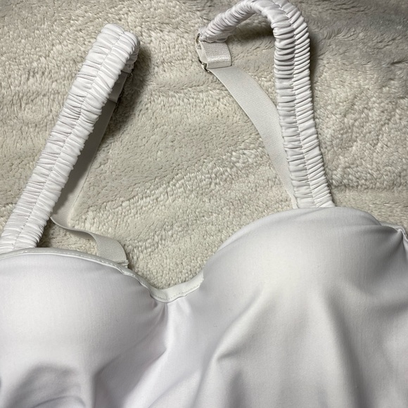 Pretty white ruched straps one piece bathing suit - Picture 4 of 7
